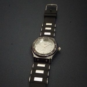 Techno pave watch, silver crystal design